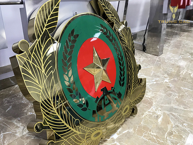 Gia công bảng inox ăn mòn giá rẻ, gia công logo inox ăn mòn thuế Nhà Nước,