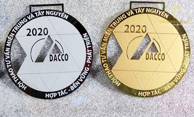 Gia công bảng inox ăn mòn giá rẻ, gia công logo inox ăn mòn thuế Nhà Nước,