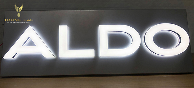 Chữ inox mặt mica âm đèn led