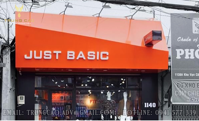 làm bảng hiệu thời trang đẹp