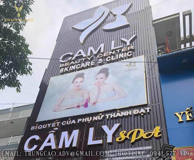 làm biển hiệu quảng cáo đẹp chữ mica gắn trên mặt dựng alu đẹp cho Spa