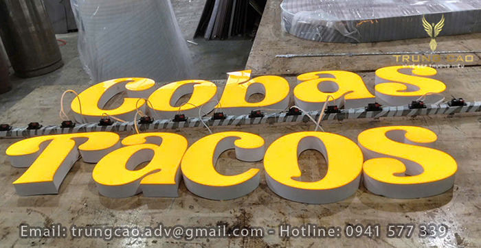 Chữ Inox Vàng Mặt Đá Acrylic Âm Đèn LED